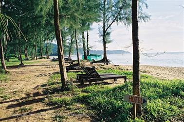 16 Thailand 2002 F1080003 Khao Lak Hotel Tropicana_Strand_478